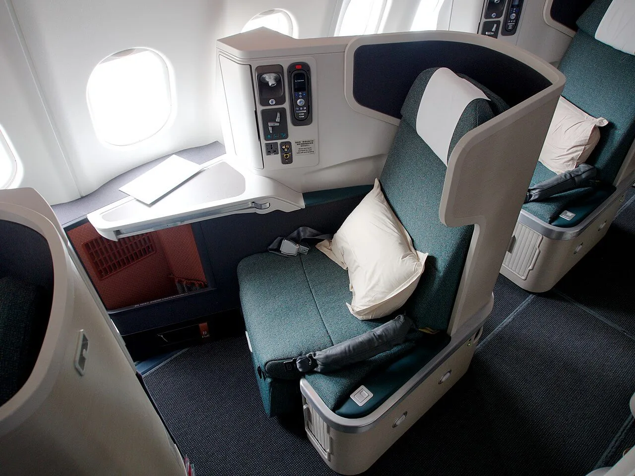 What Are the Safest Seats on Airplanes? - AFAR